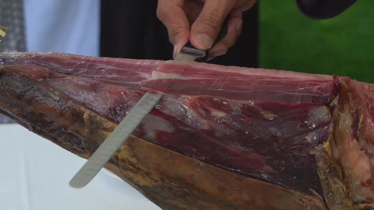 Iberian Select Foods carving video, premium Iberian ham slicing with artisan knife
